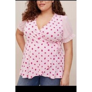 new w tags TORRID STUDIO KNIT CHIFFON PUFF SLEEVE SURPLICE TOP PLUS SIZE 1 14/16